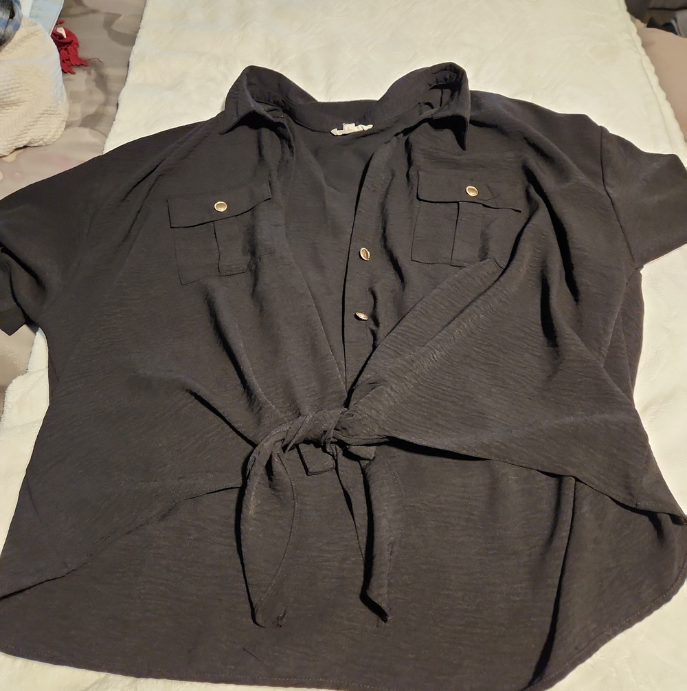 Lily Star Black Button-Front Tie Shirt